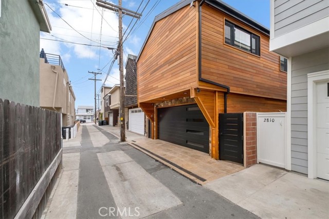 Detail Gallery Image 29 of 31 For 2808 W Oceanfront, Newport Beach,  CA 92663 - 4 Beds | 4 Baths