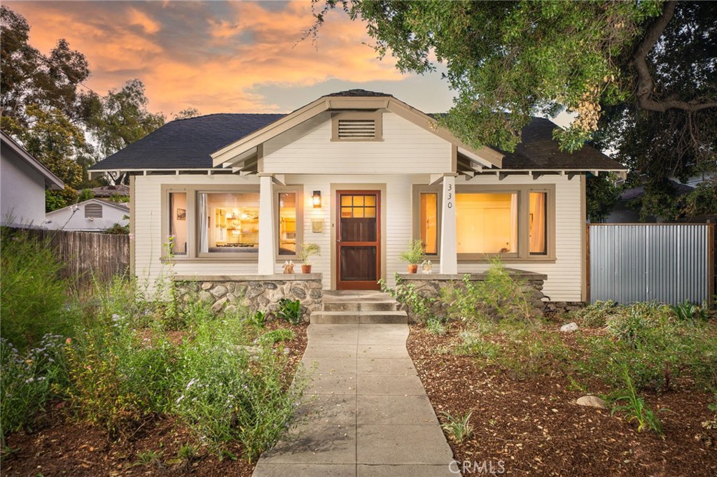 330 W 6th Street
