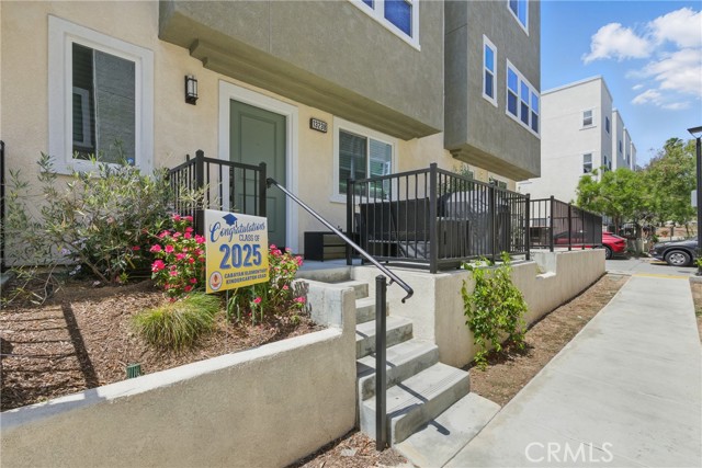 13238 Klein Court, Sylmar CA: https://media.crmls.org/medias/e784698b-3bed-467e-ba03-7f710786bca1.jpg
