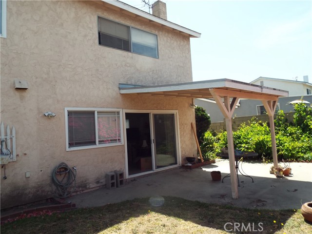 Detail Gallery Image 2 of 3 For 1311 Woodbury Dr, Harbor City,  CA 90710 - 3 Beds | 2/1 Baths