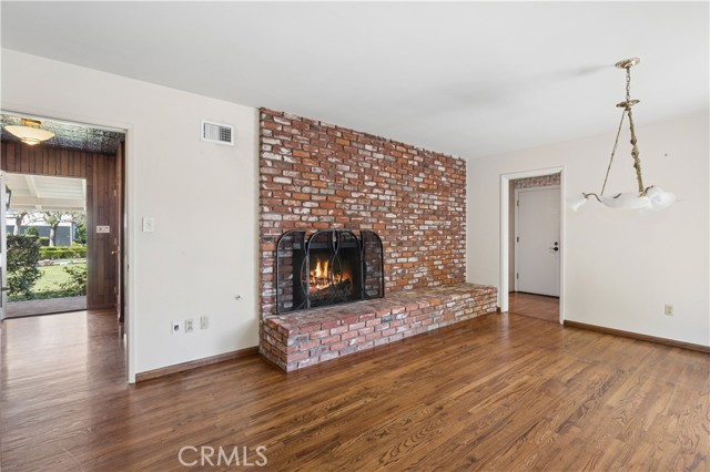 Detail Gallery Image 2 of 15 For 2401 Sierra Vista, Newport Beach,  CA 92660 - 3 Beds | 2 Baths