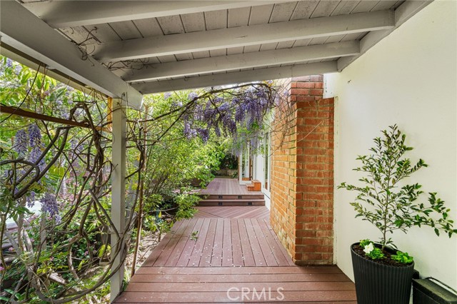 11071 Coronel, North Tustin CA: https://media.crmls.org/medias/e7853f5a-978d-4ff6-b5ba-73dfb49b8397.jpg