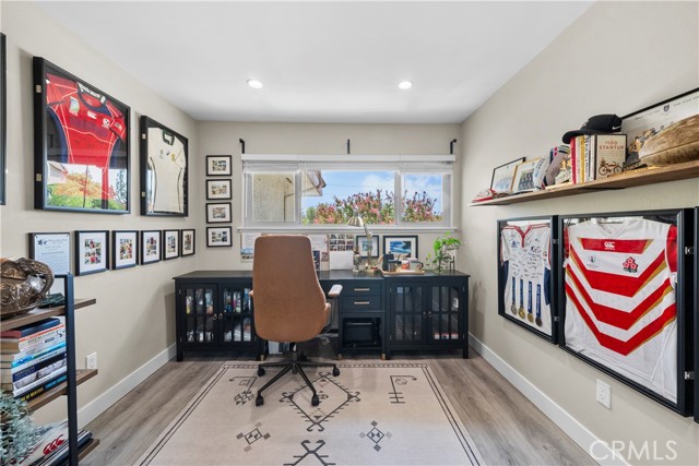 Detail Gallery Image 25 of 45 For 10214 Larwin Ave #3,  Chatsworth,  CA 91311 - 4 Beds | 3 Baths