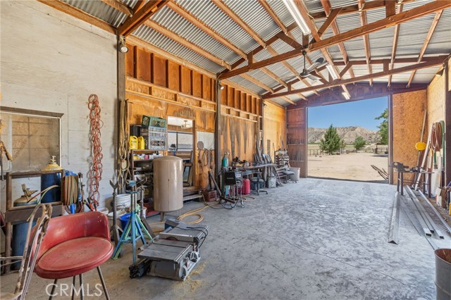 4333 Highway 33, New Cuyama CA: https://media.crmls.org/medias/e7858a90-65b5-4c1f-820e-0251c89c80bd.jpg