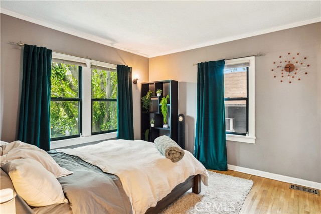1812 Las Flores Drive, Los Angeles CA: https://media.crmls.org/medias/e786955d-12f0-4933-b3a4-f469ea856083.jpg