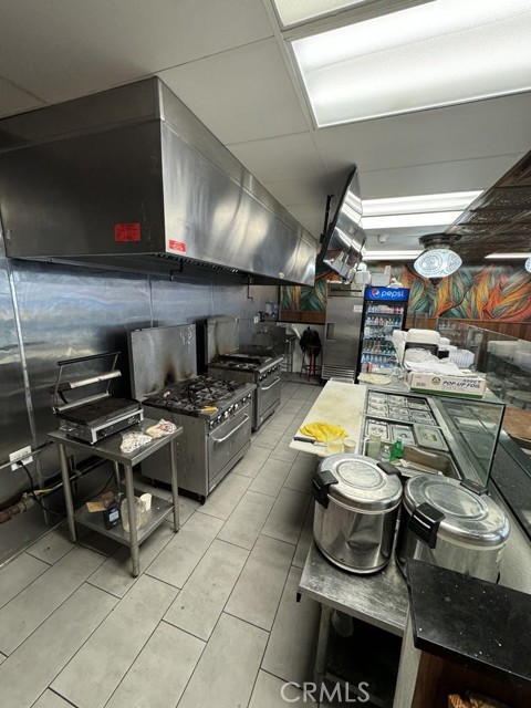1714 W Chapman Avenue, Orange CA: https://media.crmls.org/medias/e787a975-0d2b-43eb-b188-9c65caf981eb.jpg
