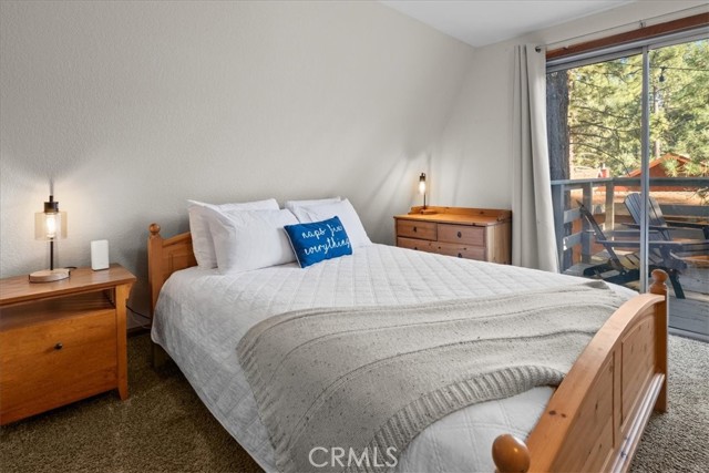 836 E Mountain View Boulevard, Big Bear City CA: https://media.crmls.org/medias/e7887fe2-d283-4e3e-9674-48dbfcd5b313.jpg