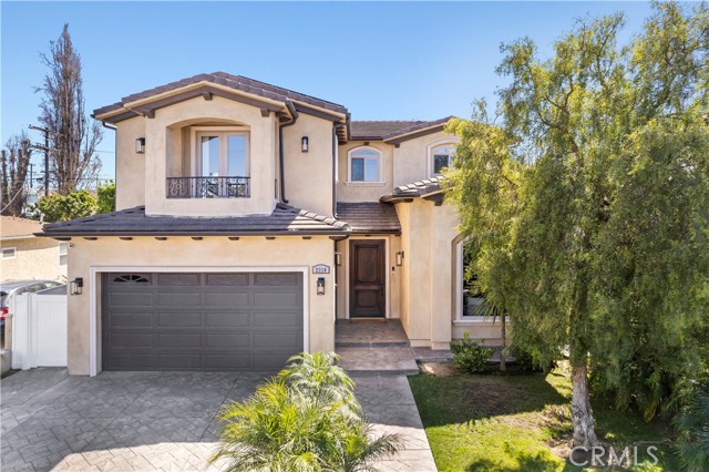 2210 Robinson Street, Redondo Beach, California 90278, 5 Bedrooms Bedrooms, ,4 BathroomsBathrooms,Residential,Sold,Robinson Street,SB22055222