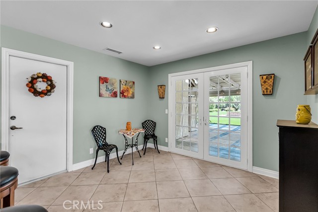 15725 Terraceview Court, Riverside CA: https://media.crmls.org/medias/e789fab8-842c-4fcb-8577-2f1a01c80eaa.jpg