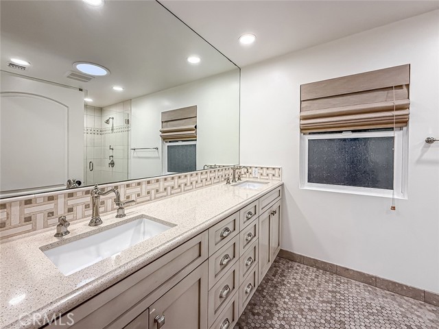 Detail Gallery Image 37 of 60 For 15452 Varden, Sherman Oaks,  CA 91403 - 4 Beds | 4 Baths