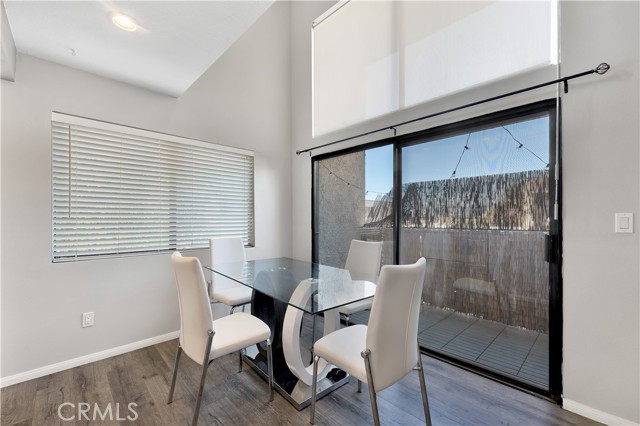 Detail Gallery Image 10 of 31 For 18445 Hatteras #403,  Tarzana,  CA 91356 - 2 Beds | 2 Baths