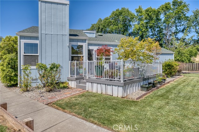3498 Marina W Drive, Lakeport CA: https://media.crmls.org/medias/e78aeb46-aaaf-490f-a689-2e0e12091445.jpg