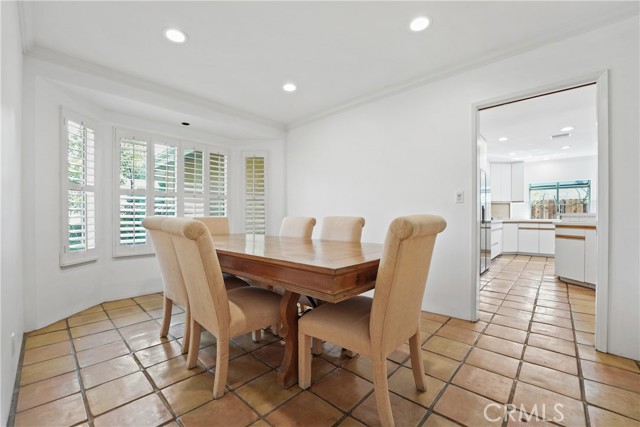 Detail Gallery Image 14 of 28 For 8631 Santa Susana Pl, West Hills,  CA 91304 - 3 Beds | 2 Baths