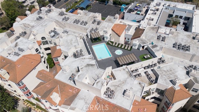 620 S Gramercy Place, Los Angeles CA: https://media.crmls.org/medias/e78c2a06-ec89-4439-bc98-f50ee049f9da.jpg