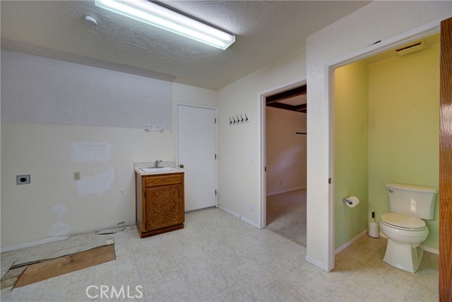 6305 Portola Road, Atascadero CA: https://media.crmls.org/medias/e78ca3ad-91a9-4e4a-9b2b-a1cfbca5a1d6.jpg