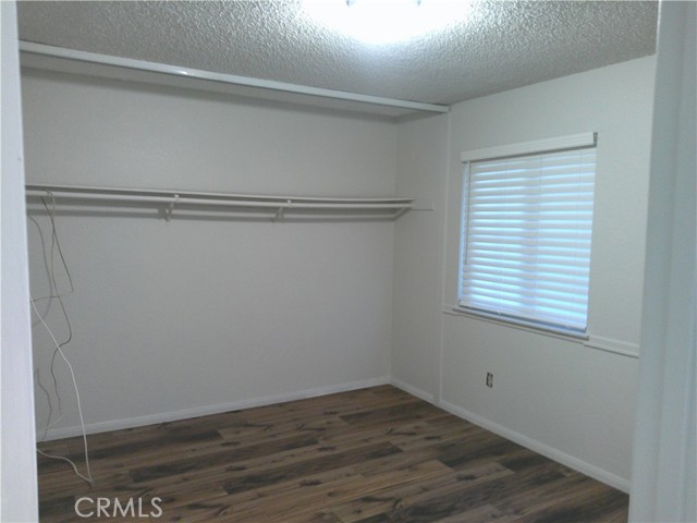 Detail Gallery Image 6 of 10 For 24198 Millsap, Moreno Valley,  CA 92553 - 3 Beds | 2 Baths