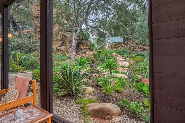 Detail Gallery Image 14 of 61 For 132 Stagecoach, Bell Canyon,  CA 91307 - 5 Beds | 4 Baths