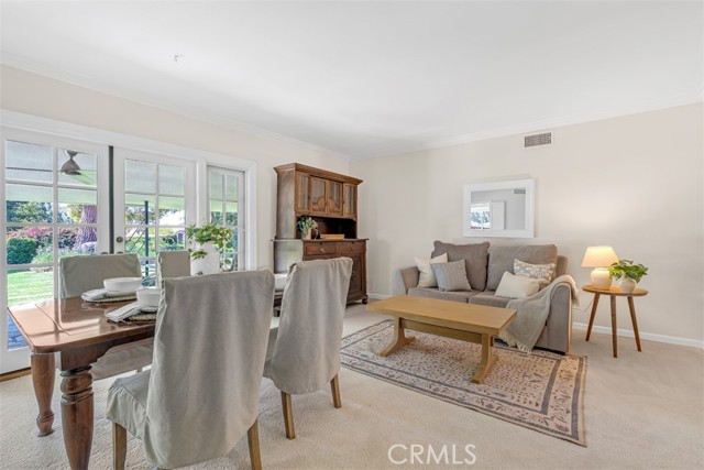 252 W 15th Street, Upland CA: https://media.crmls.org/medias/e78d1ecd-3f0b-435d-96b3-8a2e78226e8e.jpg