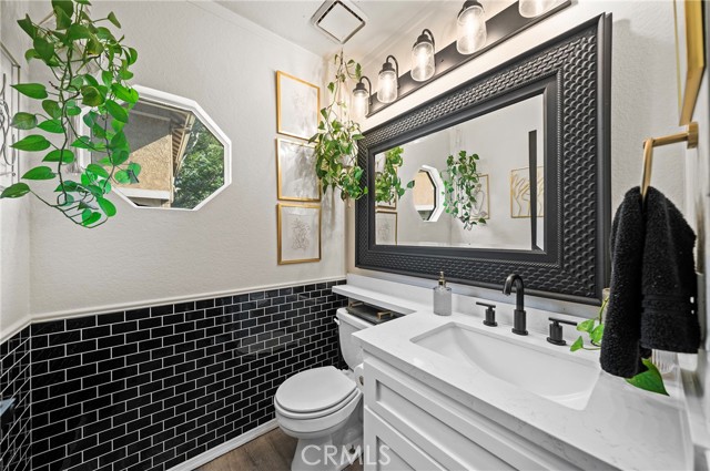 Detail Gallery Image 10 of 32 For 148 S Seneca Cir #24,  Anaheim,  CA 92805 - 2 Beds | 1/1 Baths