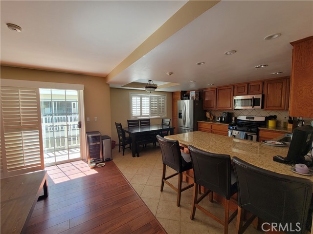 Breakfast bar area