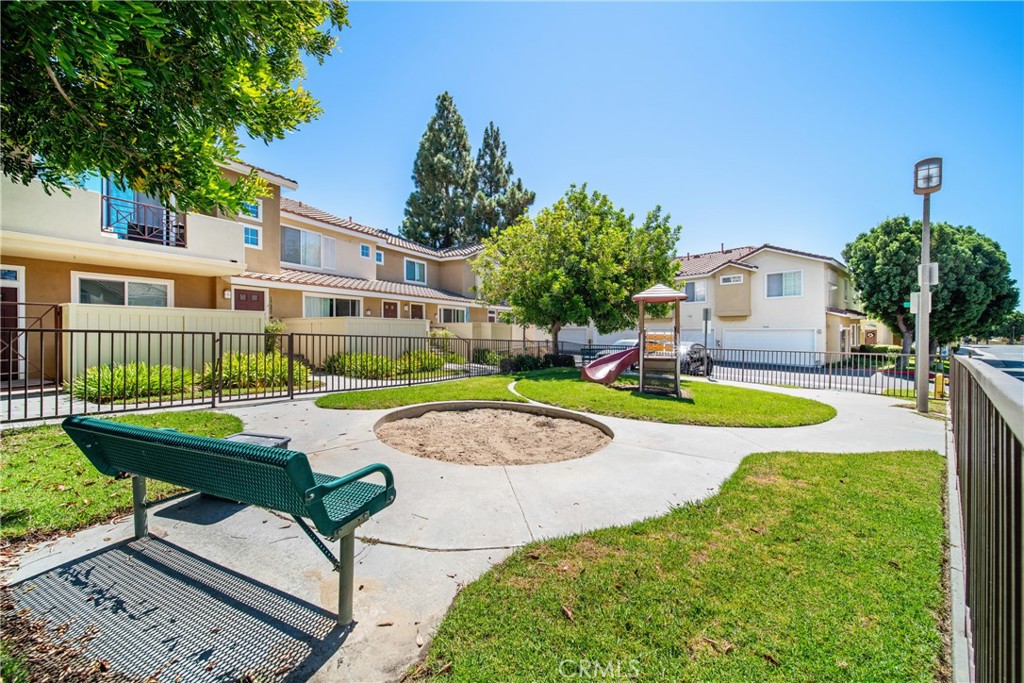 MLS #OC25160975 image #36