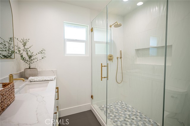 Detail Gallery Image 16 of 49 For 2975 Riverside Dr, Chino,  CA 91710 - 4 Beds | 2 Baths