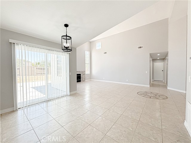 Detail Gallery Image 12 of 25 For 36850 37th St, Palmdale,  CA 93550 - 3 Beds | 2 Baths