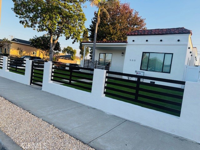 Detail Gallery Image 3 of 34 For 500 W Buckthorn St, Inglewood,  CA 90301 - – Beds | – Baths