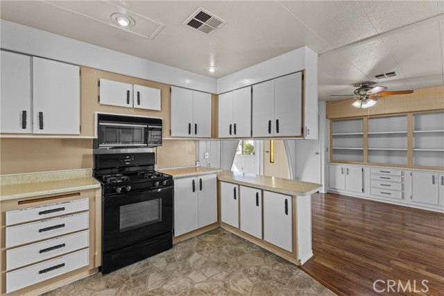 Detail Gallery Image 11 of 24 For 2230 Lake Park #106,  San Jacinto,  CA 92582 - 2 Beds | 2 Baths