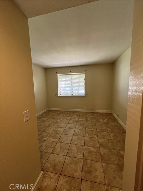 Detail Gallery Image 11 of 15 For 2545 Belvedere Ct, Simi Valley,  CA 93065 - 4 Beds | 3 Baths