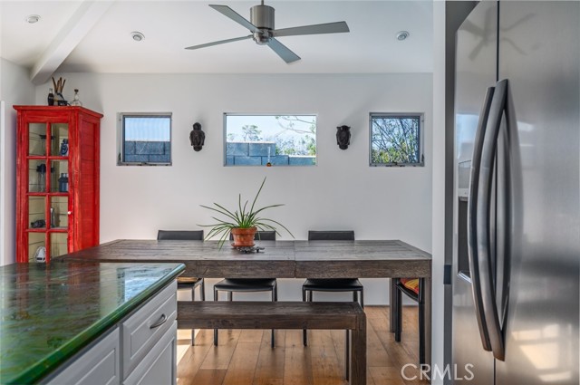 Detail Gallery Image 11 of 68 For 1933 Whittier Ave, Costa Mesa,  CA 92627 - 4 Beds | 2 Baths