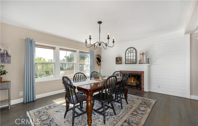 Detail Gallery Image 2 of 44 For 2731 Rutgers Ave, Long Beach,  CA 90815 - 3 Beds | 2 Baths