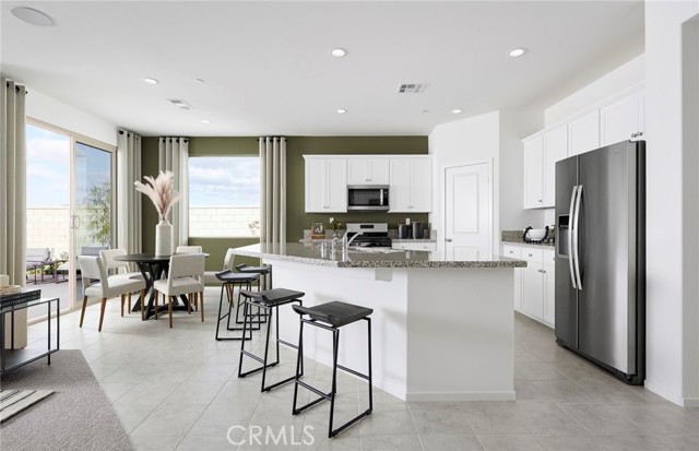 Detail Gallery Image 3 of 13 For 1239 Kingfisher St, Hemet,  CA 92545 - 4 Beds | 2 Baths