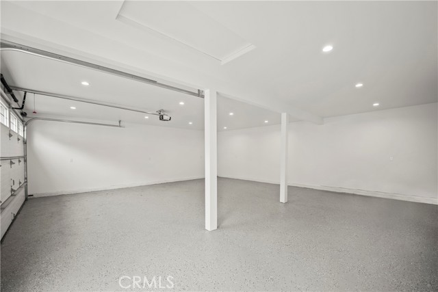 620 E Elmwood Avenue, Burbank CA: https://media.crmls.org/medias/e79121a8-9d98-414e-8433-6905134793bd.jpg