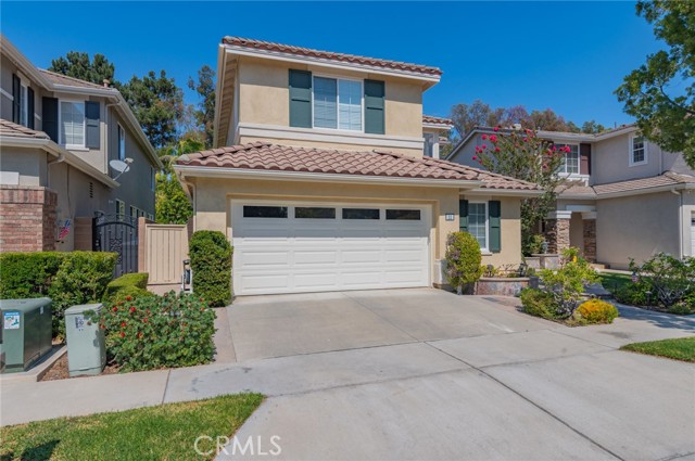 11 Lynnfield, Irvine CA: https://media.crmls.org/medias/e7913d3f-149a-4f5f-a98c-879419a627dc.jpg
