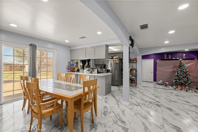 9164 Quincy Avenue, Hesperia CA: https://media.crmls.org/medias/e79196c4-3d43-4858-92b0-0b05566707bf.jpg