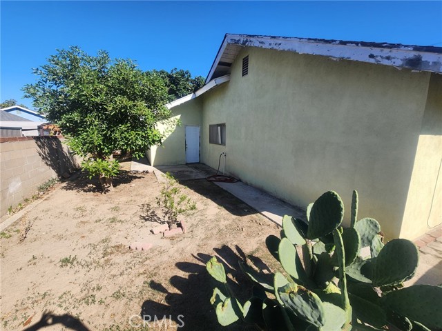 Detail Gallery Image 10 of 13 For 812 N Euclid, Santa Ana,  CA 92703 - 6 Beds | 3 Baths