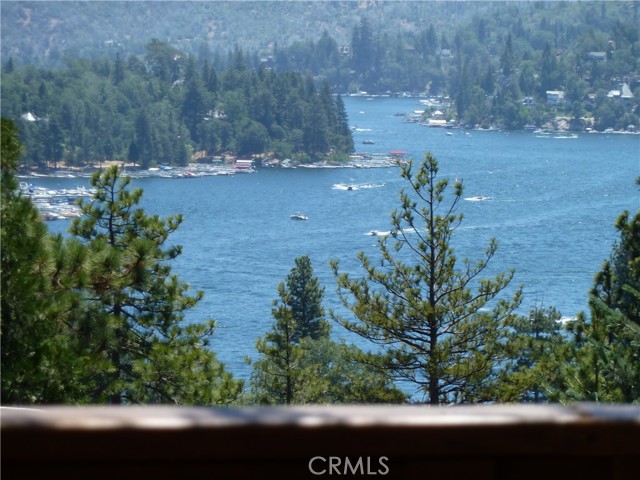 Detail Gallery Image 1 of 66 For 750 Zurich Dr, Lake Arrowhead,  CA 92352 - 4 Beds | 4/1 Baths
