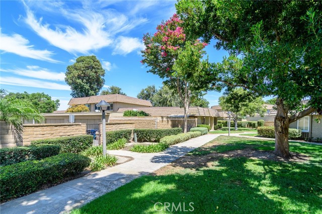 Detail Gallery Image 4 of 47 For 18230 Olympic Ct, Fountain Valley,  CA 92708 - 3 Beds | 2 Baths