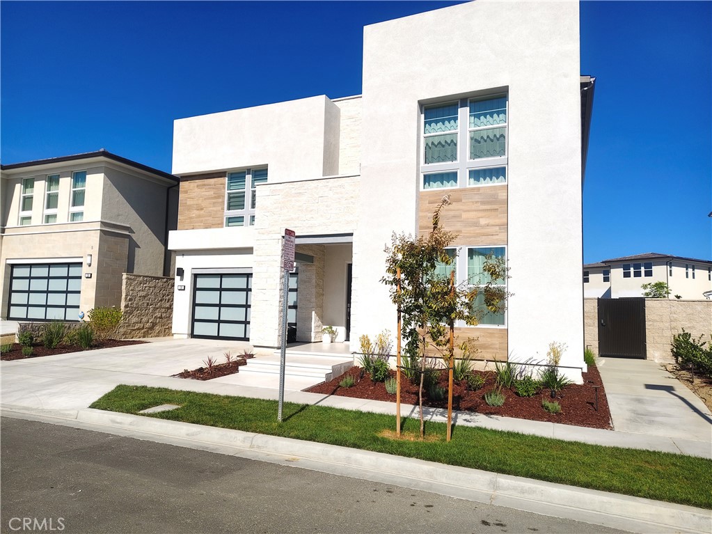 MLS #OC26162493 image #1