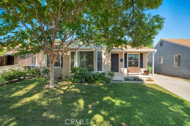 Detail Gallery Image 1 of 28 For 6614 Forbes Ave, Lake Balboa,  CA 91406 - 3 Beds | 1 Baths