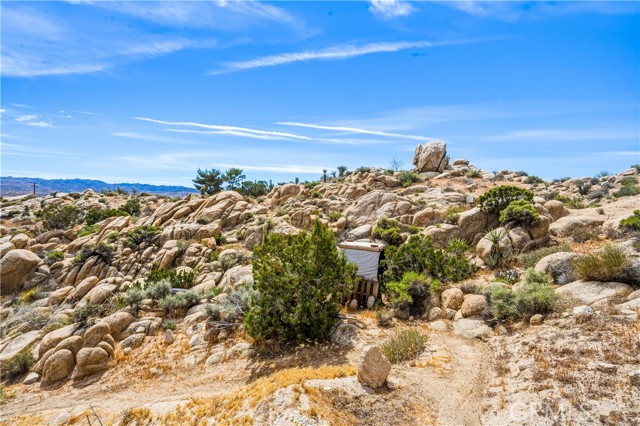 Detail Gallery Image 46 of 62 For 56833 Oakwood, Yucca Valley,  CA 92284 - 2 Beds | 2/1 Baths
