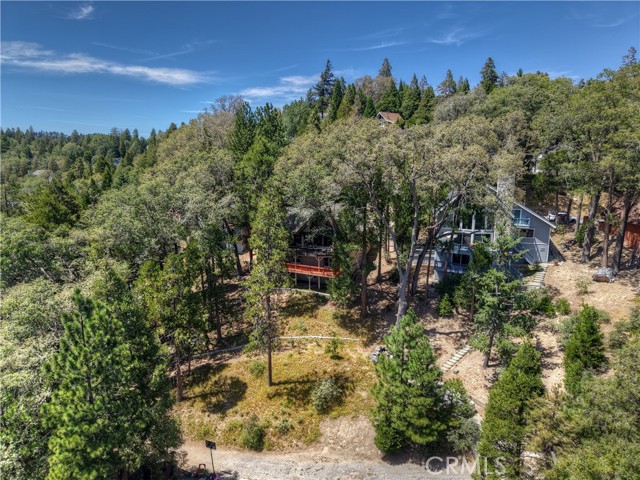 Detail Gallery Image 7 of 56 For 701 Zurich Dr, Lake Arrowhead,  CA 92352 - 3 Beds | 3 Baths