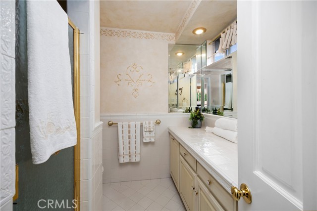 1234 S 5th Avenue, Arcadia CA: https://media.crmls.org/medias/e796beff-0c6a-4f2c-94af-337d496eb99f.jpg