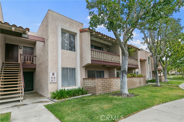 700 W La Veta Ave #R7, Orange, CA 92868