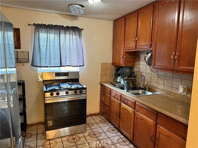 Image 6 of 21 For 4040 103rd Street