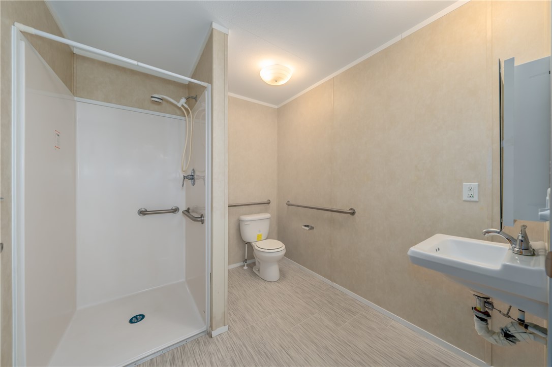 Detail Gallery Image 8 of 24 For 3555 Lakeshore Bld #14,  Lakeport,  CA 95453 - 1 Beds | 1 Baths