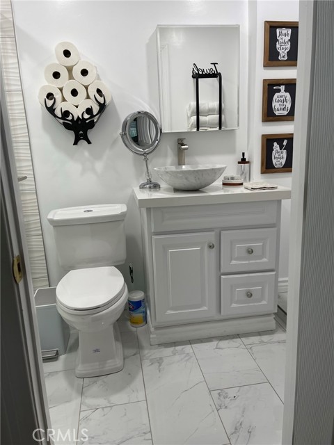 Detail Gallery Image 16 of 25 For 40172 Highland Rd., Big Bear Lake,  CA 92315 - 2 Beds | 1 Baths