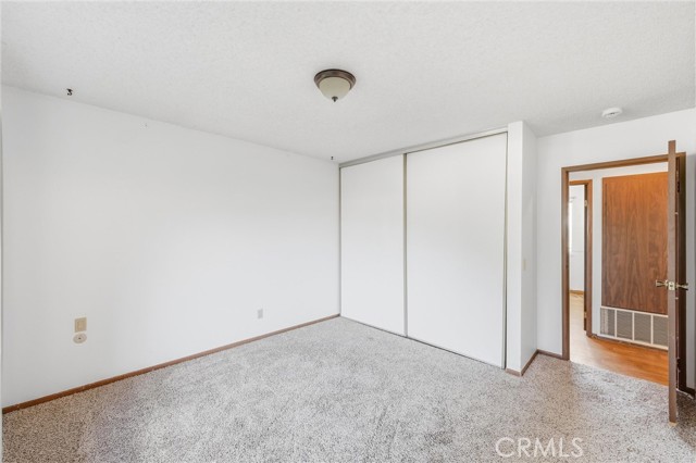 Detail Gallery Image 5 of 49 For 2828 Shalimar, Riverside,  CA 92504 - 3 Beds | 2 Baths