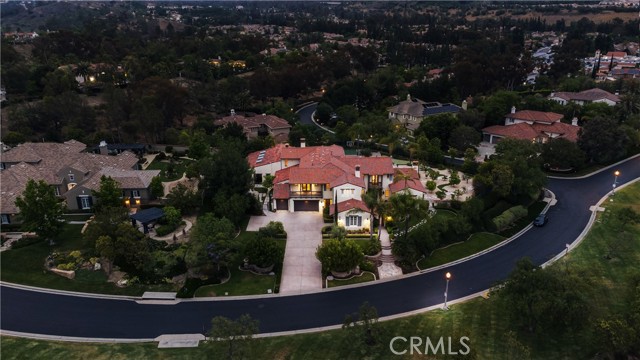 2535 Bronzewood Drive, Tustin CA: https://media.crmls.org/medias/e79b0931-57f9-49d9-80a8-216345d2edb9.jpg